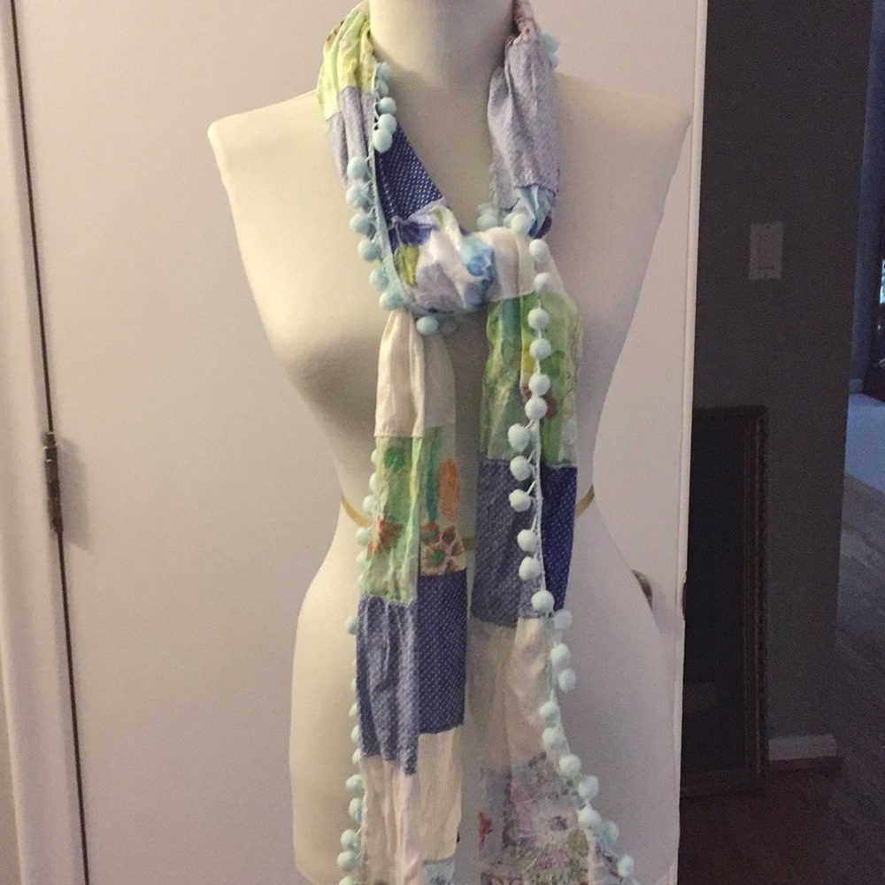 NWT patchwork scarf will ball trim